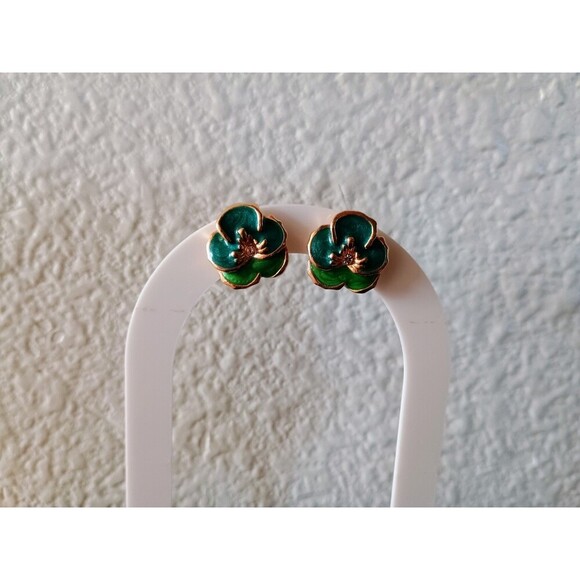 Avon Jewelry - Vintage 1989 Avon Pansy Stud Earrings, Green And Gold Tone